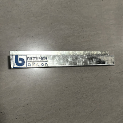 qualidade Trilha de metal personalizada para molduras para edifícios comerciais e industriais Espessura 0,6 mm-2,0 mm fábrica