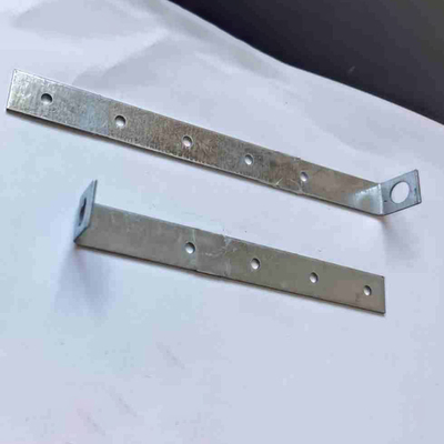 Buen precio Parafusos de acero ligero en plata para varios tamaños y usos versátiles en línea